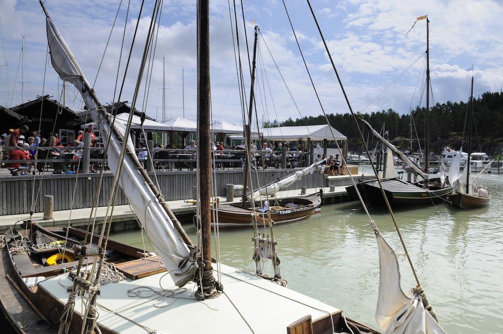Вилла Peterzens Boathouse Laupunen Экстерьер фото