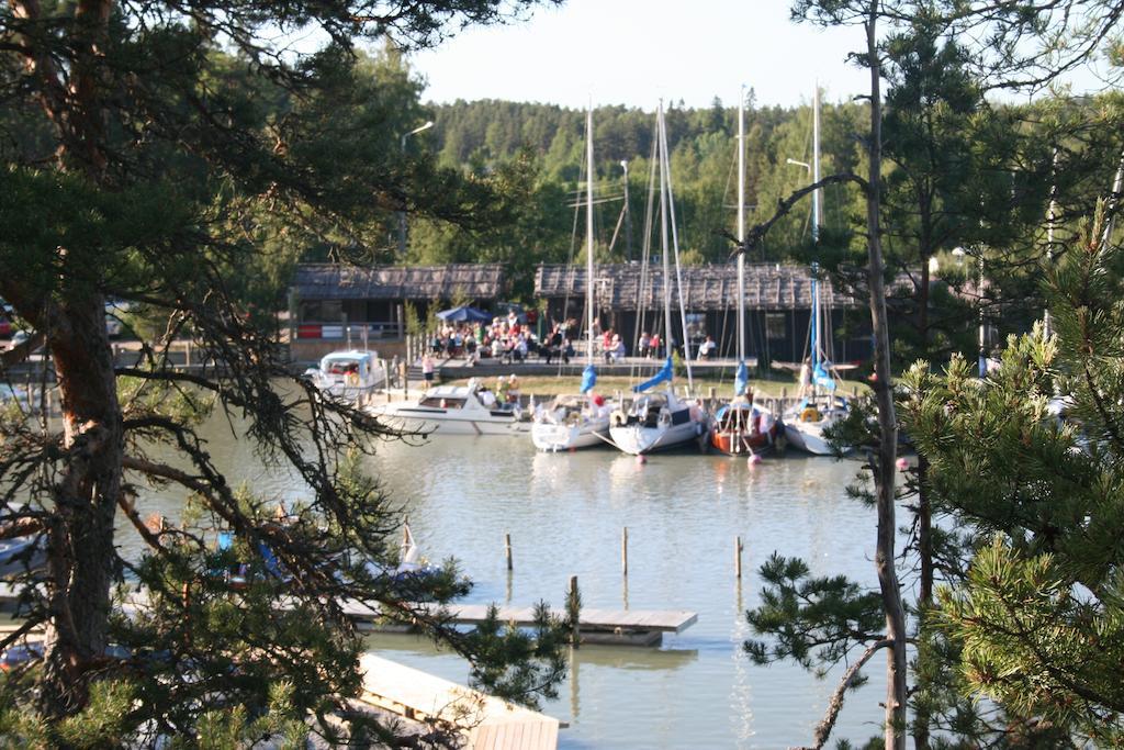 Вилла Peterzens Boathouse Laupunen Экстерьер фото